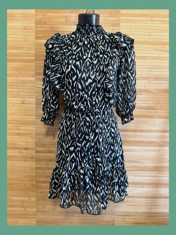 Divino vestido estampado marca Shoeby talla M 😍