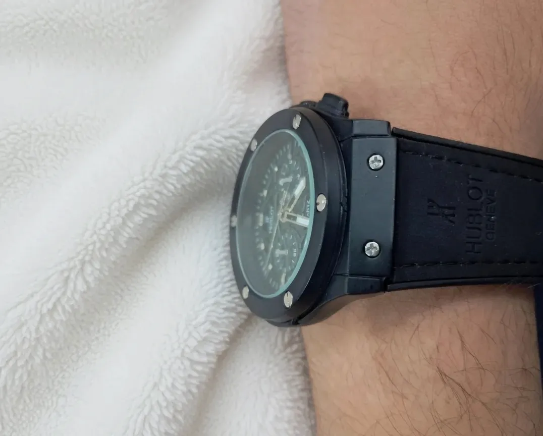 Montre chronographe cadran vert militaire – Hublot – cadran vert kaki, boîtier noir – taille Taille unique 4