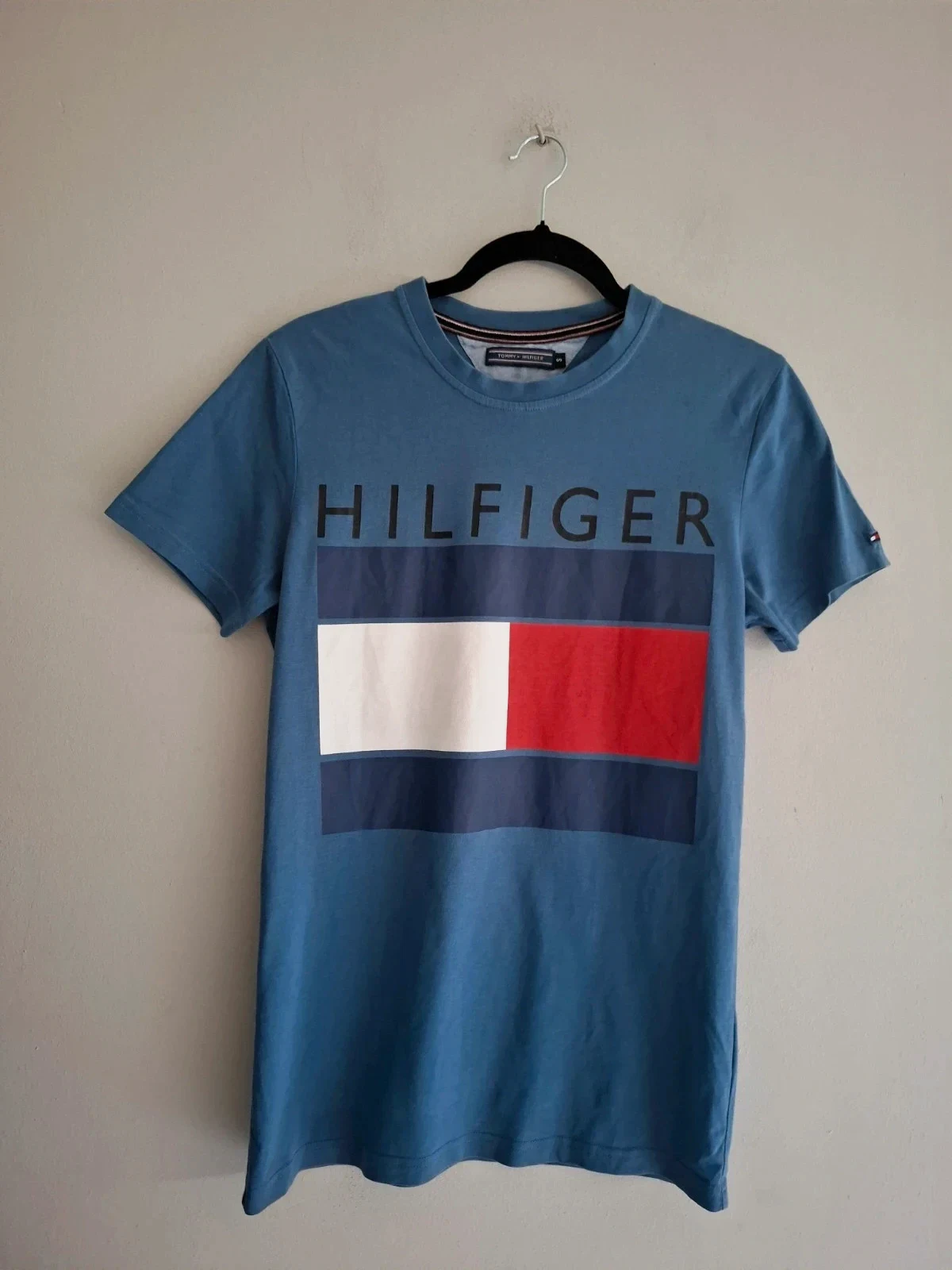 Camiseta azul Tommy Hilfiger - Talla S 👕 – Tommy Hilfiger – taille S