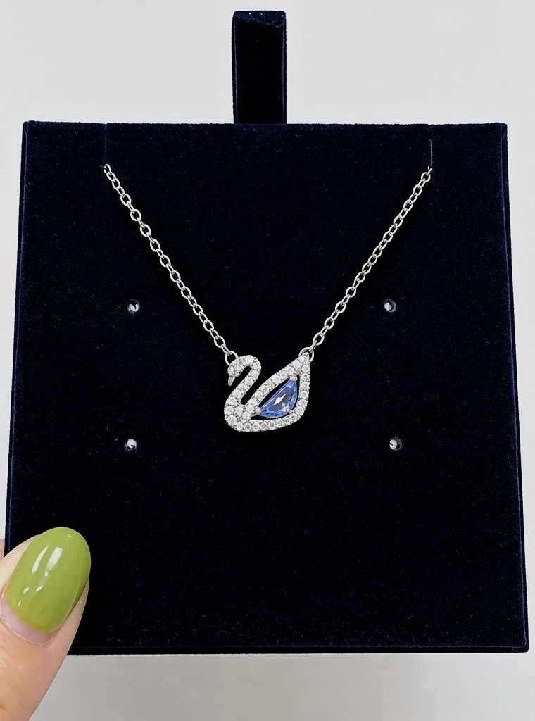 Collier pendentif cygne Swarovski avec cristaux bleus