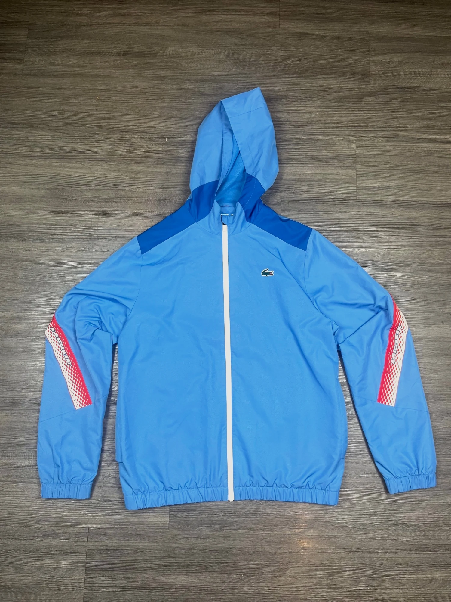 Veste coupe-vent à capuche Lacoste Sport - Bleu & Rouge - Taille M (FR 50)