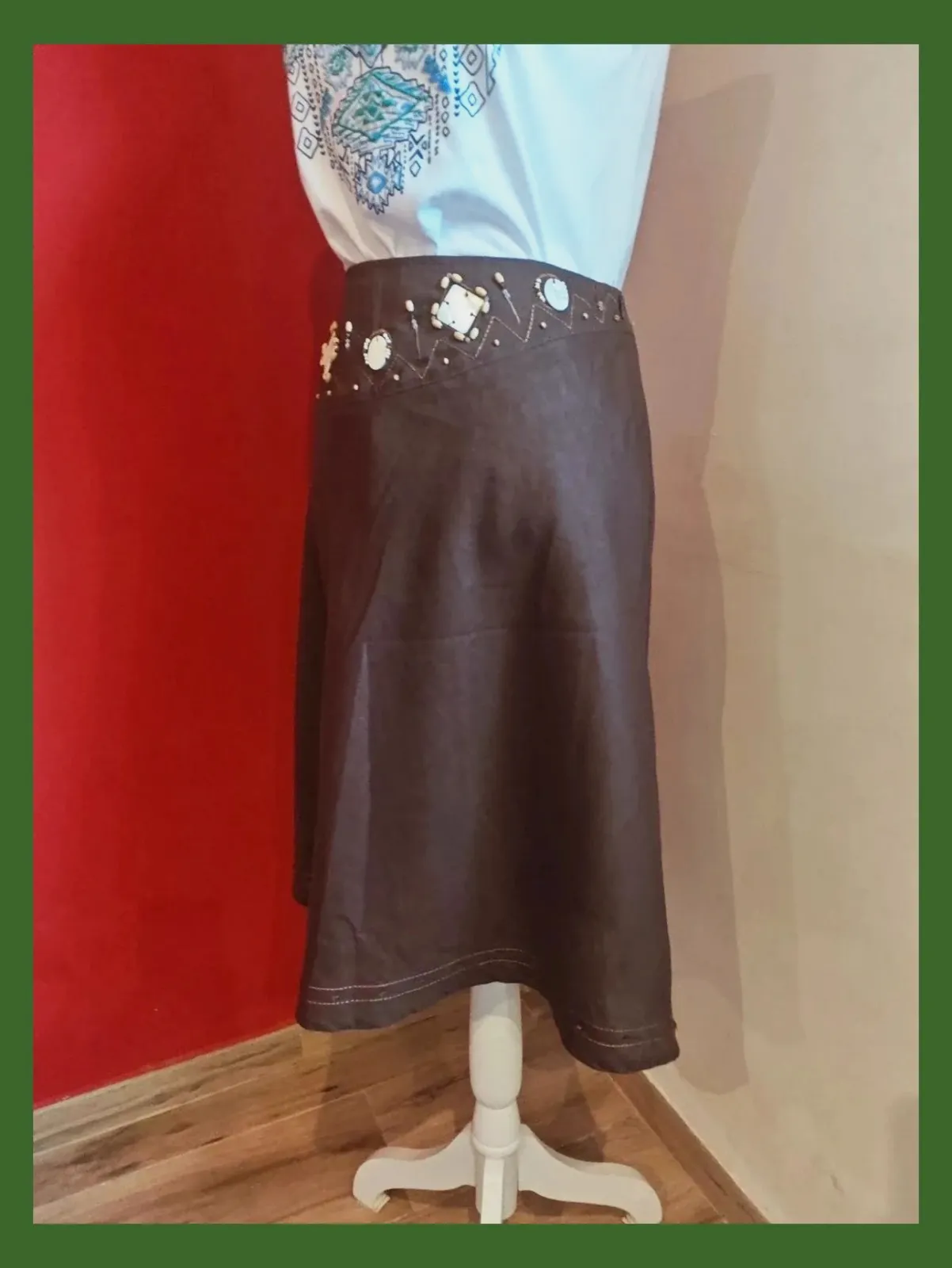 🌺 Elegante falda de lino y ramio marrón con piezas de madera y nácar en cintura – KY creation – taille L / 40 / 12 3