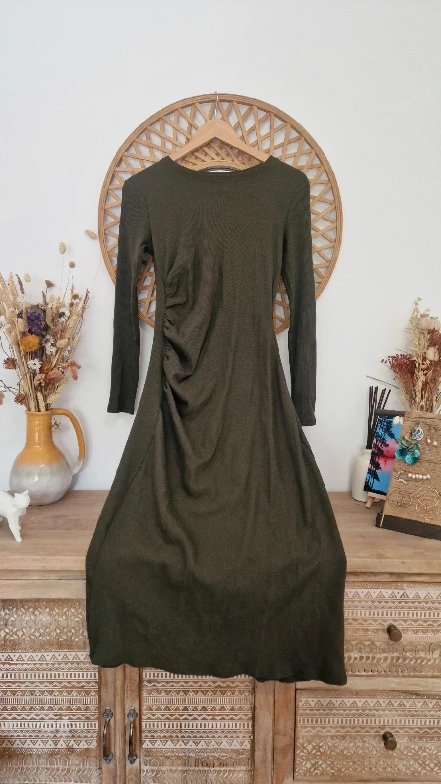 Vestido midi Zara verde caqui fruncido lateral manga larga talla S – Zara – taille S / 36 / 8