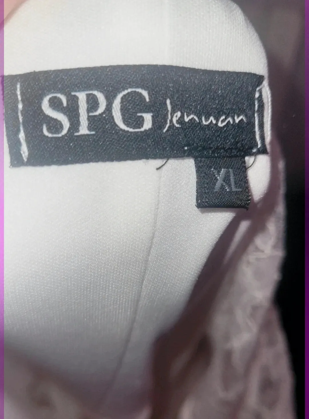 Vestido blanco elegante con detalle de encaje y pedrería – SPG Jenuan – taille XL / 42 / 14 2