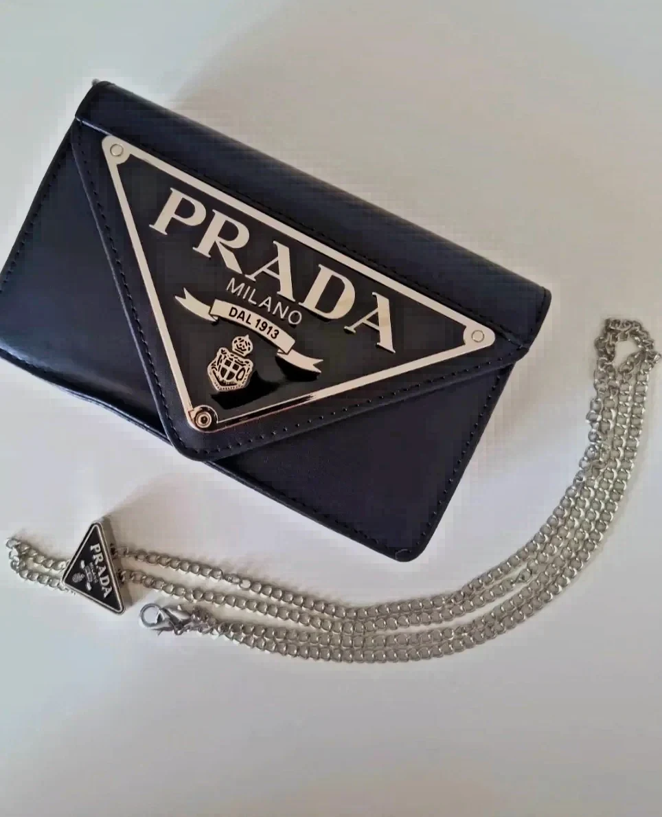 Portefeuille Prada Milano noir chaîne