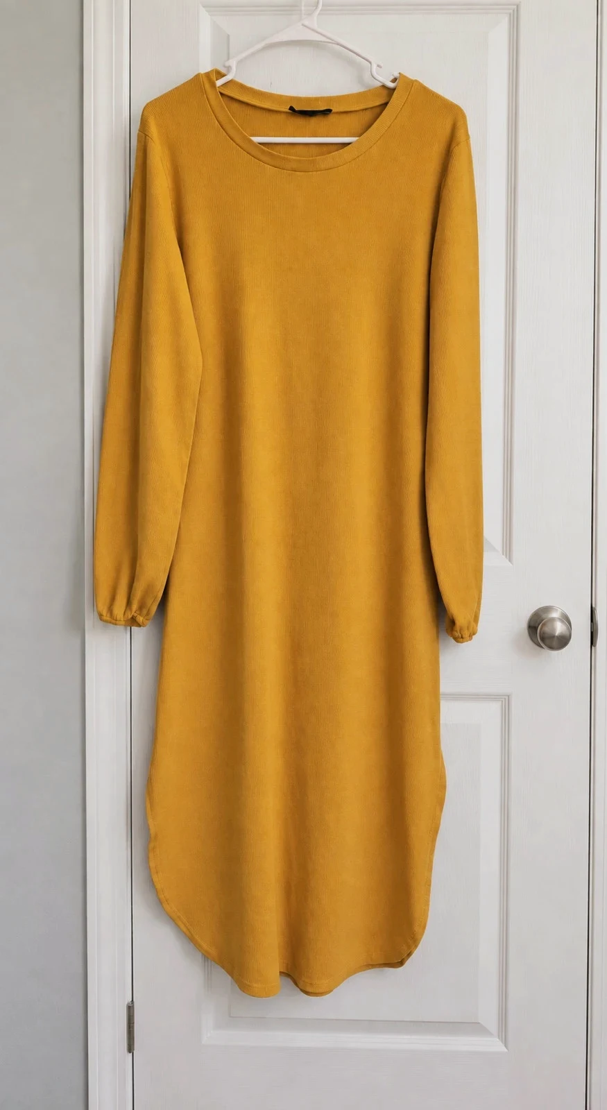 Beautiful mustard yellow long-sleeve – Other – taille L / US 12-14