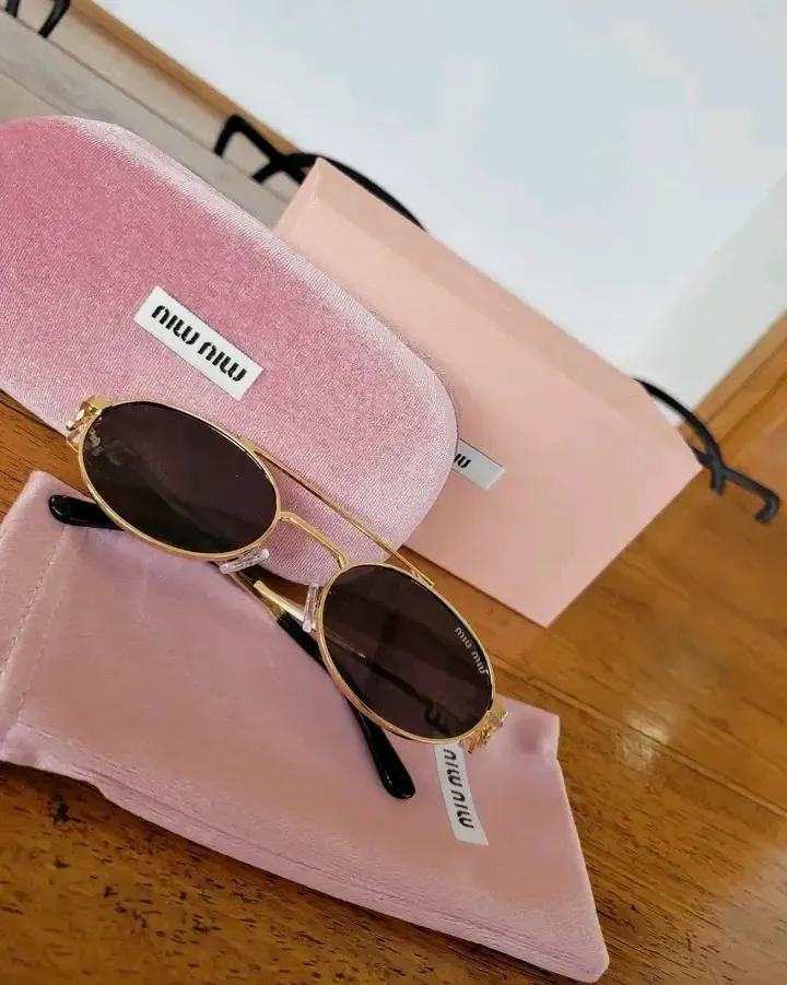 Lunettes de soleil Miu Miu ovales dorées – Miu Miu – doré – taille Taille unique 5