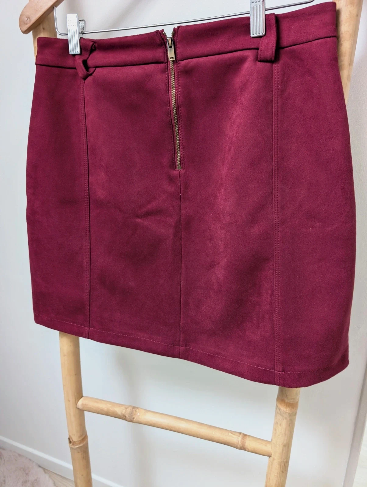 Jupe mini effet Daim bordeaux Taille 38 Cache cache