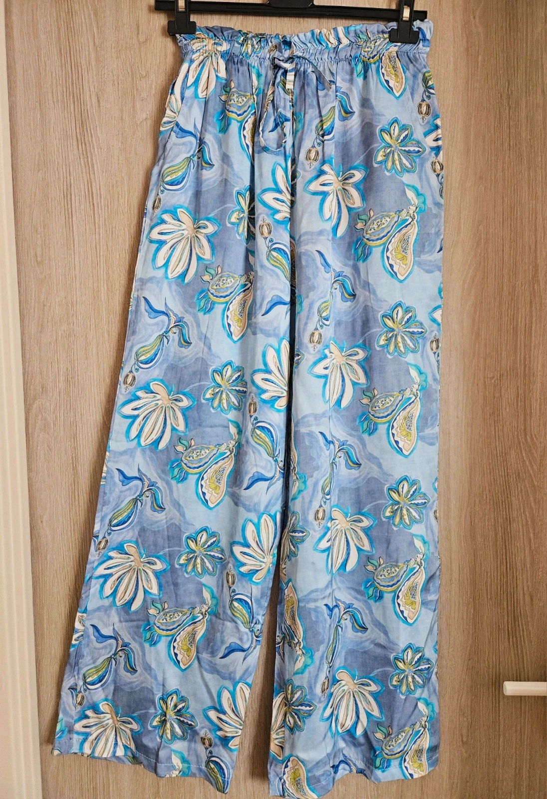 🩵 Pantalon fluide avec soie - TU 36 au 40 - Made in ltaly 🩵 – Boutique Parisienne – taille L / 40 / 12