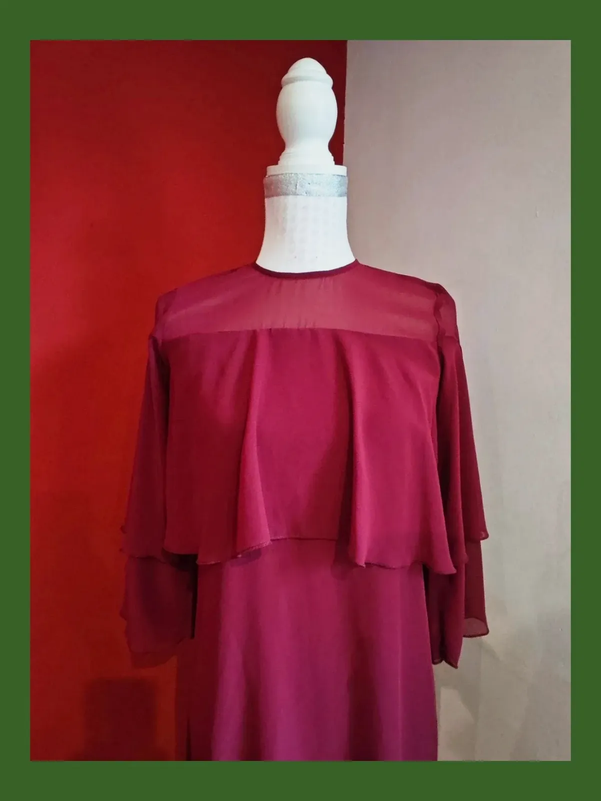 🌺Estiloso vestido de gasa granate con volante en la parte superior y en las mangas – Linú – taille L / 40 / 12 4