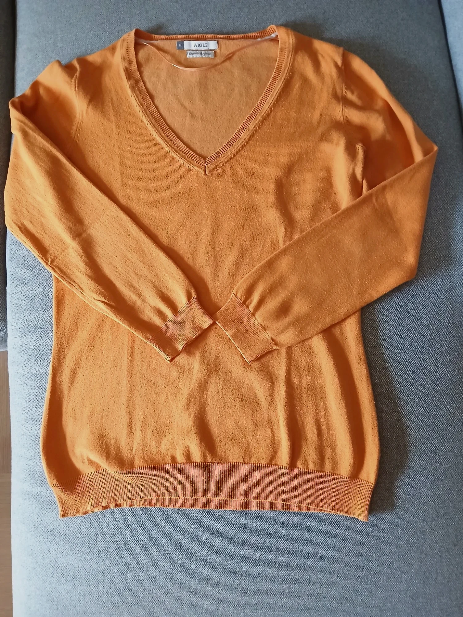 Pull col V Aigle orange taille M, coton bio