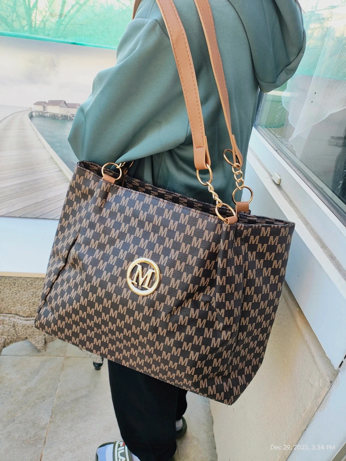 Shoulder bag