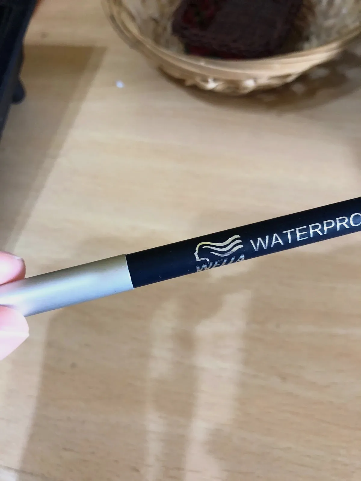 Waterproof lip/eye liner – Wella 2
