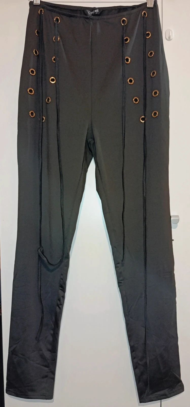Pantalón negro de Chicme talla L