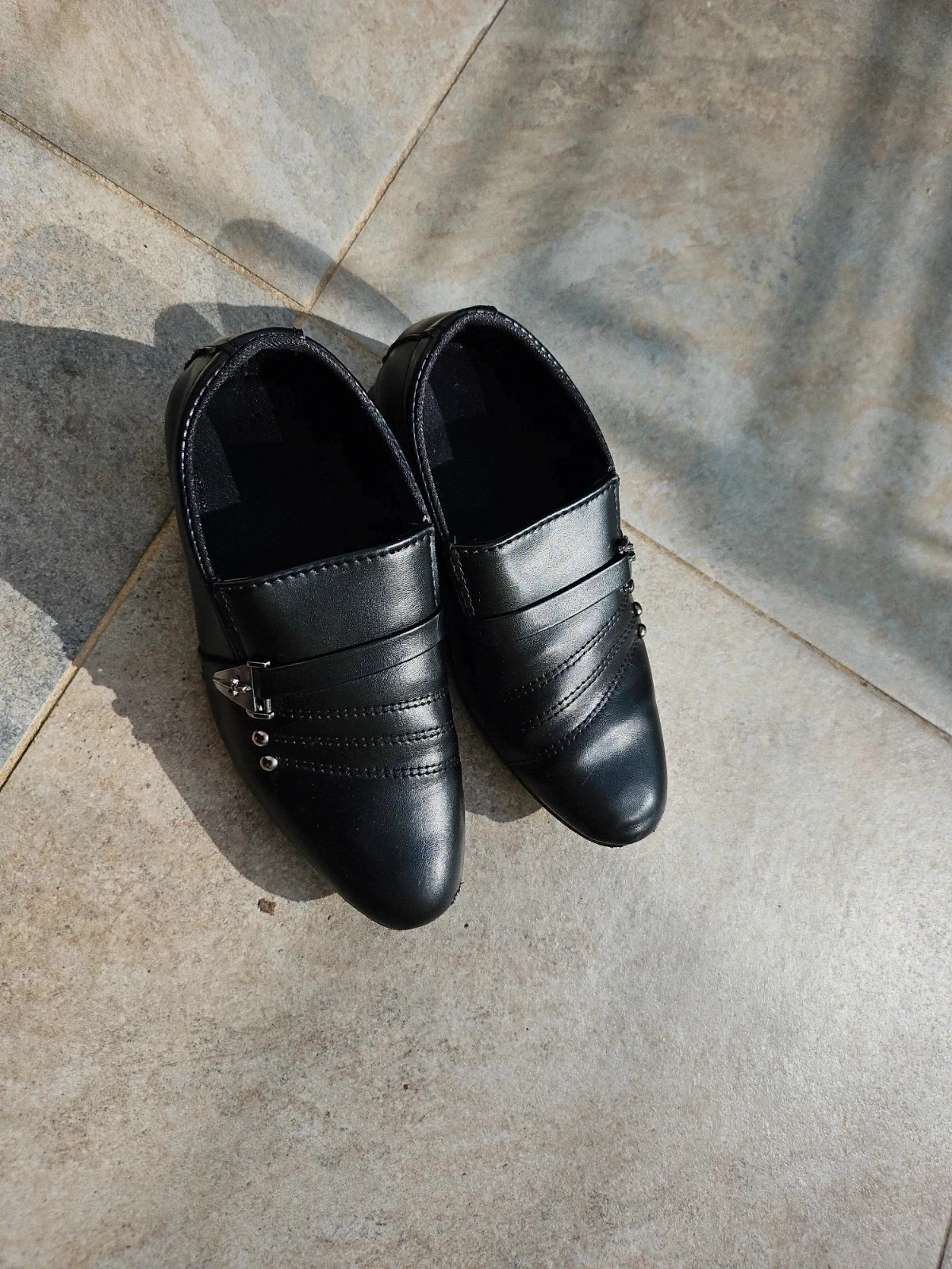 Clasic shoes for boys 29 size – taille 29