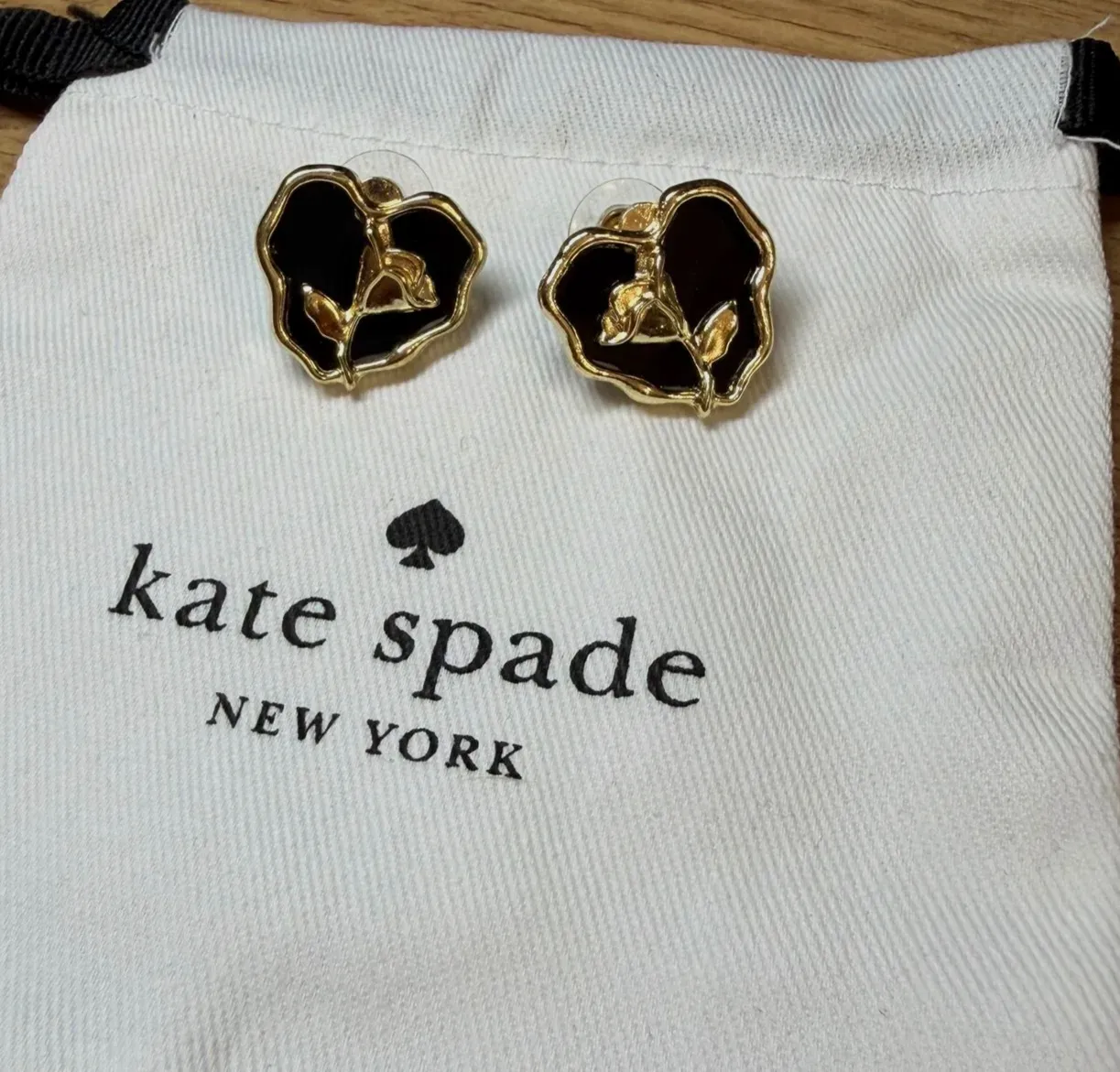 Kate Spade boucles d'oreilles cœur noir doré – kate spade – noir doré – taille Taille unique 2