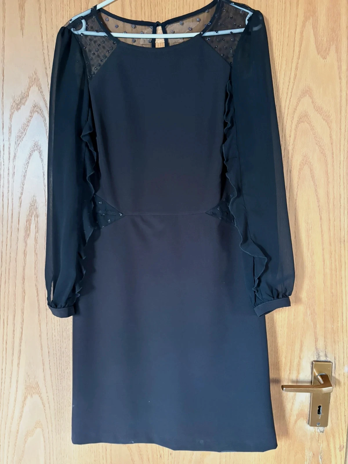 Robe noire élégante avec détails transparents – Naf Naf – taille L / 40 / 12