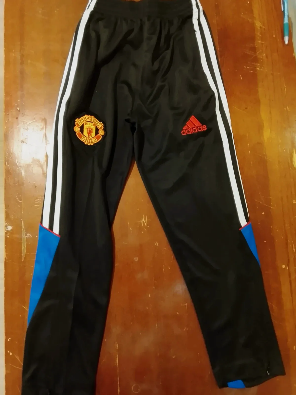 Ensemble survêtement Adidas Manchester United – 14 ans – adidas – taille 14 ans / 164 cm 4