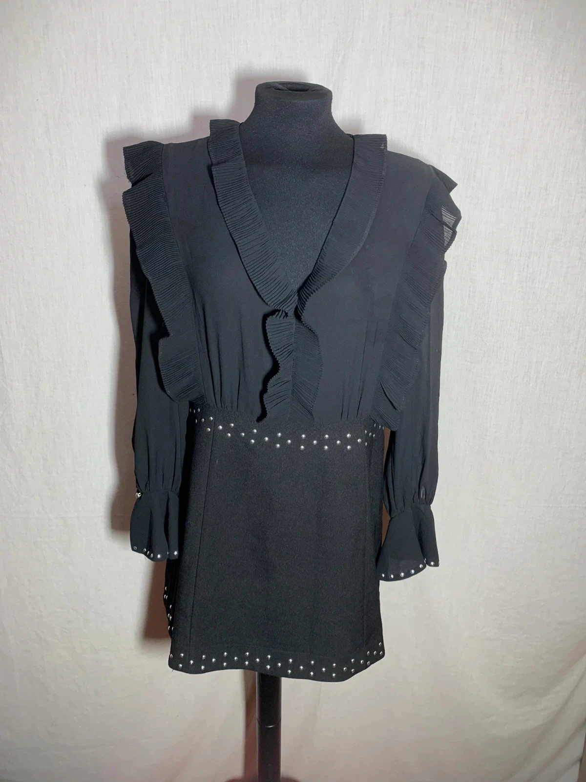Vestido midi negro con volantes Sfera | Black Midi Dress with Ruffles – Sfera – taille L / 40 / 12
