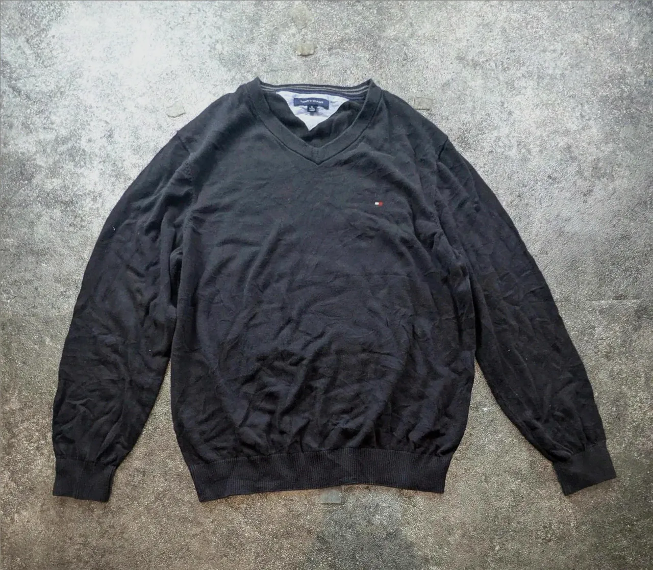 Pull Noir Tommy Hilfiger Homme Col V Brodé Logo Preppy Xl Classic Old Money – Tommy Hilfiger – taille XL 2
