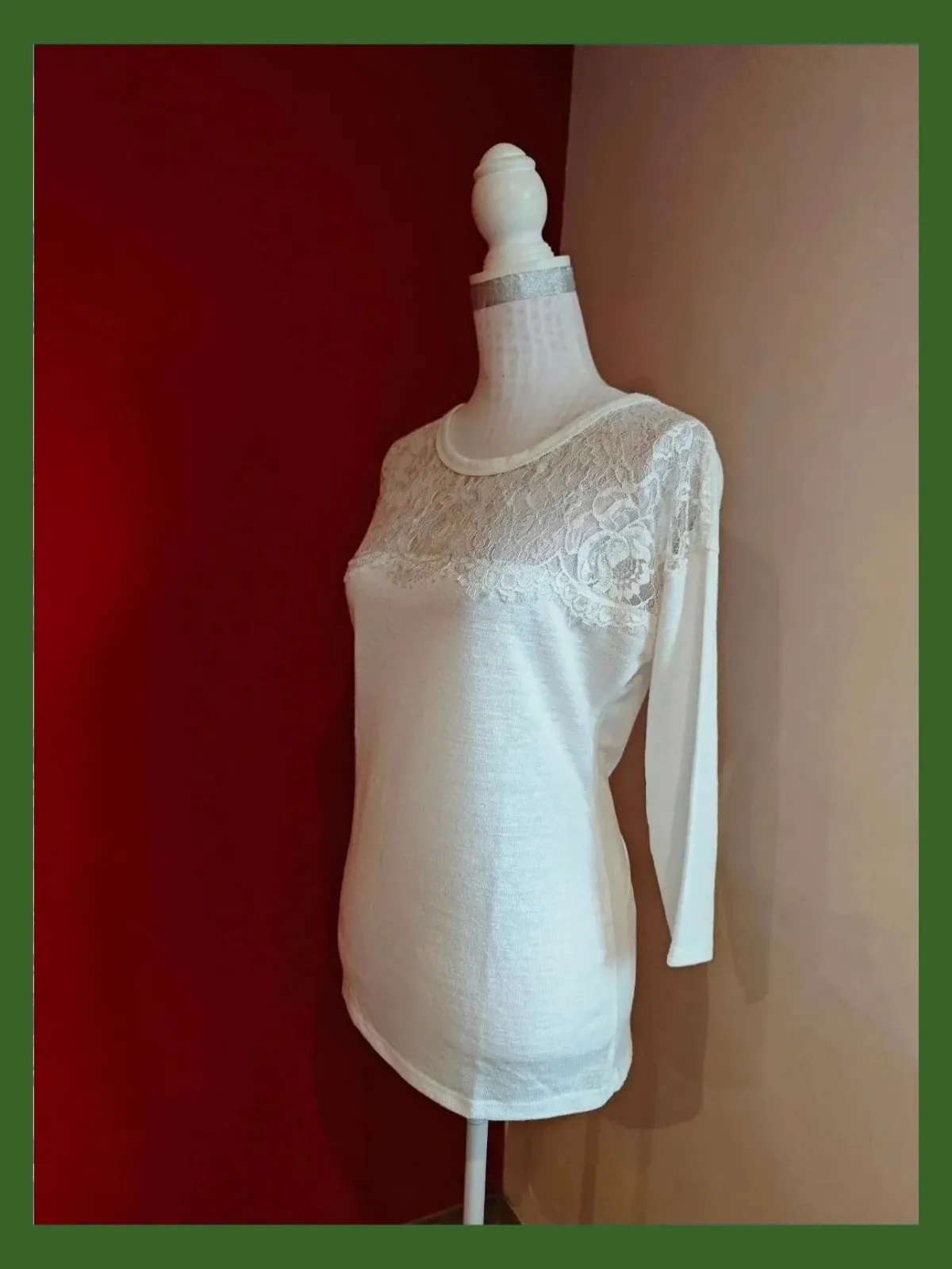 🌺Camiseta blanca con blonda en pecho – C&A – taille S / 36 / 8 3