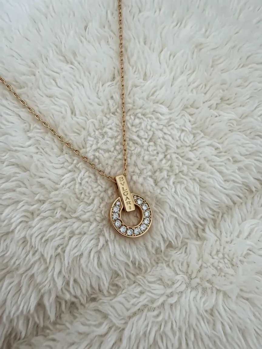 Collier pendentif cercle strass or rose – bvlgard – or rose – taille Taille unique 3