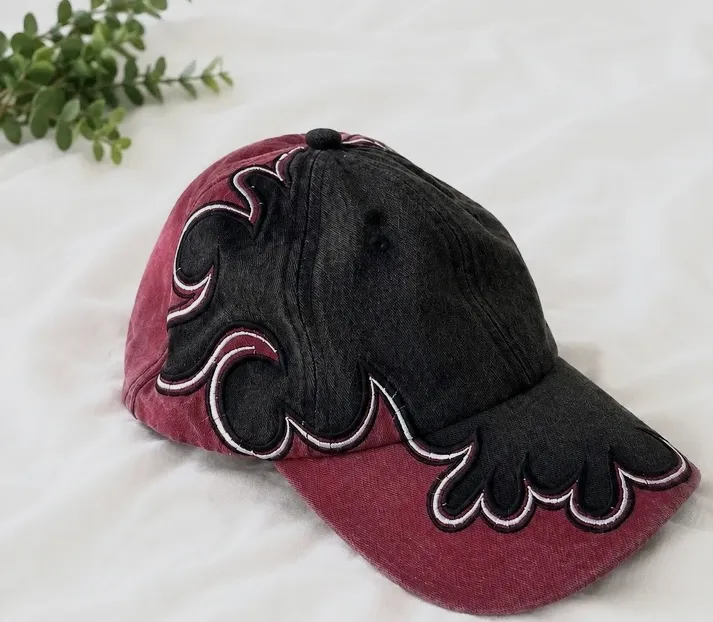 Casquette bicolore style streetwear délavé – bon – noir et bordeaux – taille Taille unique 3