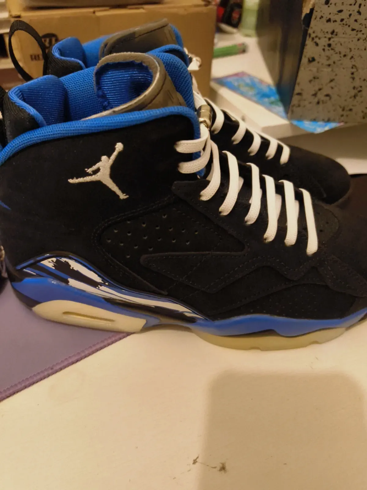 Baskets Jordan MVP 678 Noires et Bleues – Jordan – taille EU 38 2