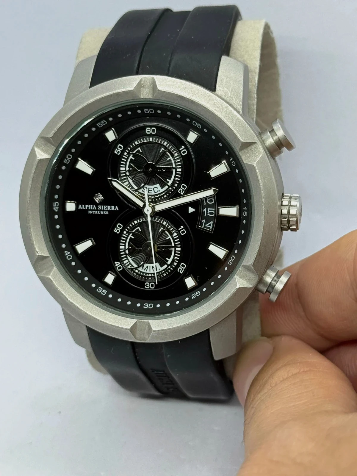 Sublime montre pour homme Alpha Sierra - Modèle Intruder (A-GS.1119)