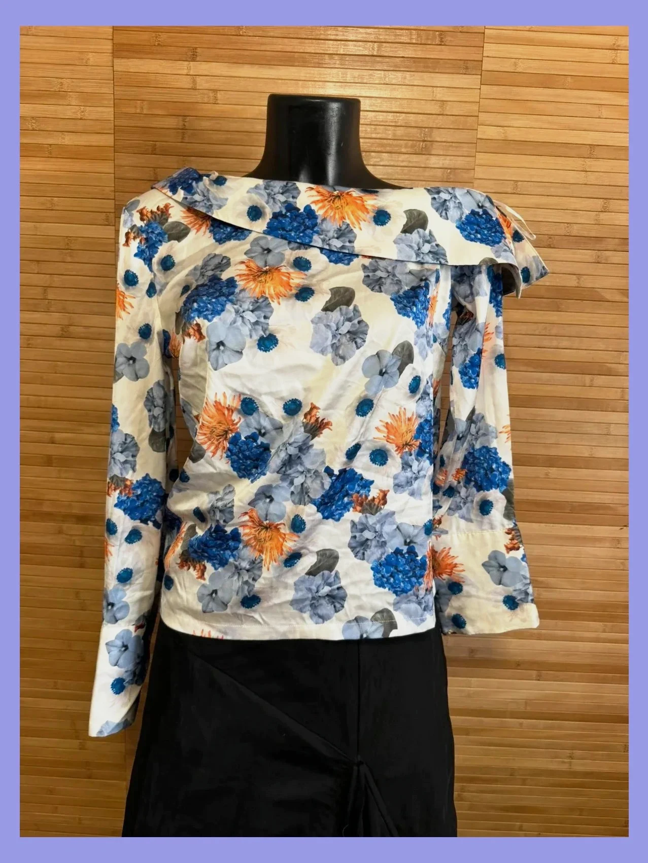 Divina blusa flores de Andrea Hedenstedt talla 36 😍