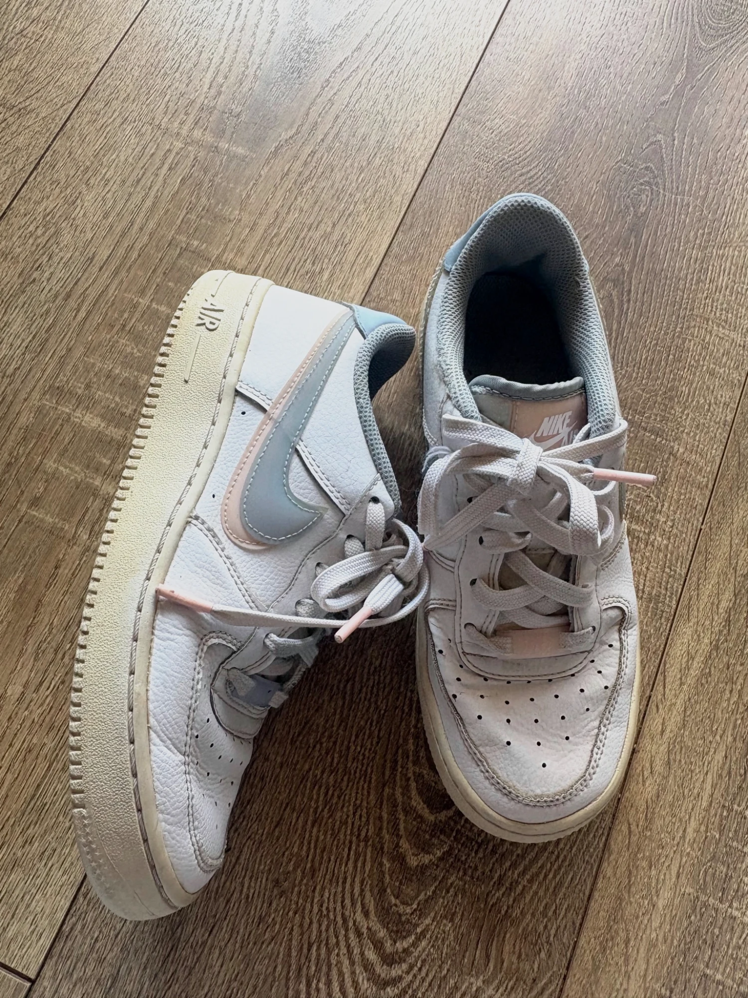 Basket Nike air taille 36,5 