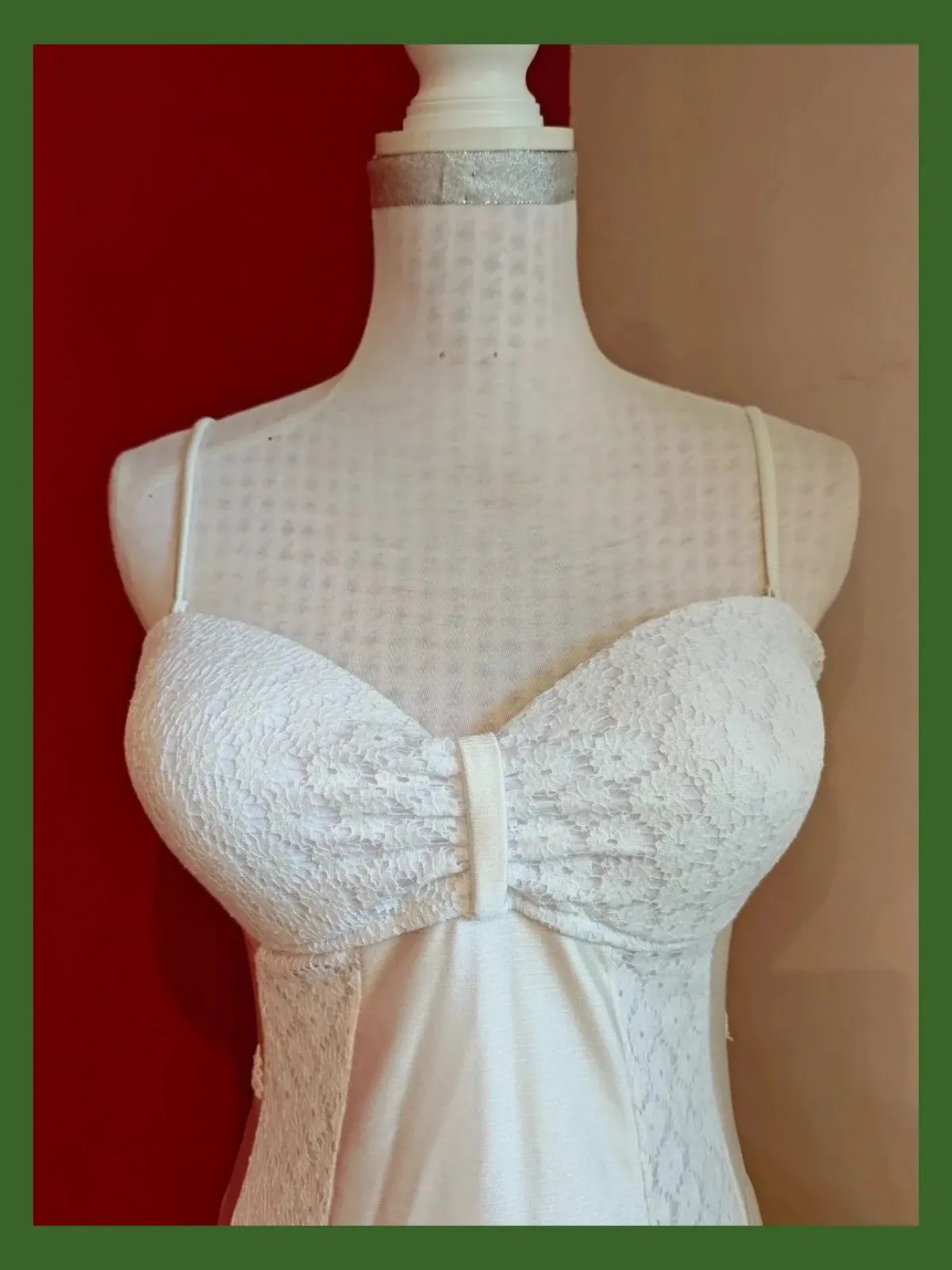 🌺 Precioso bañador vintage blanco con blonda y detalle de margaritas bordadas – Vintage Dressing – taille XXL / 44 / 16 3