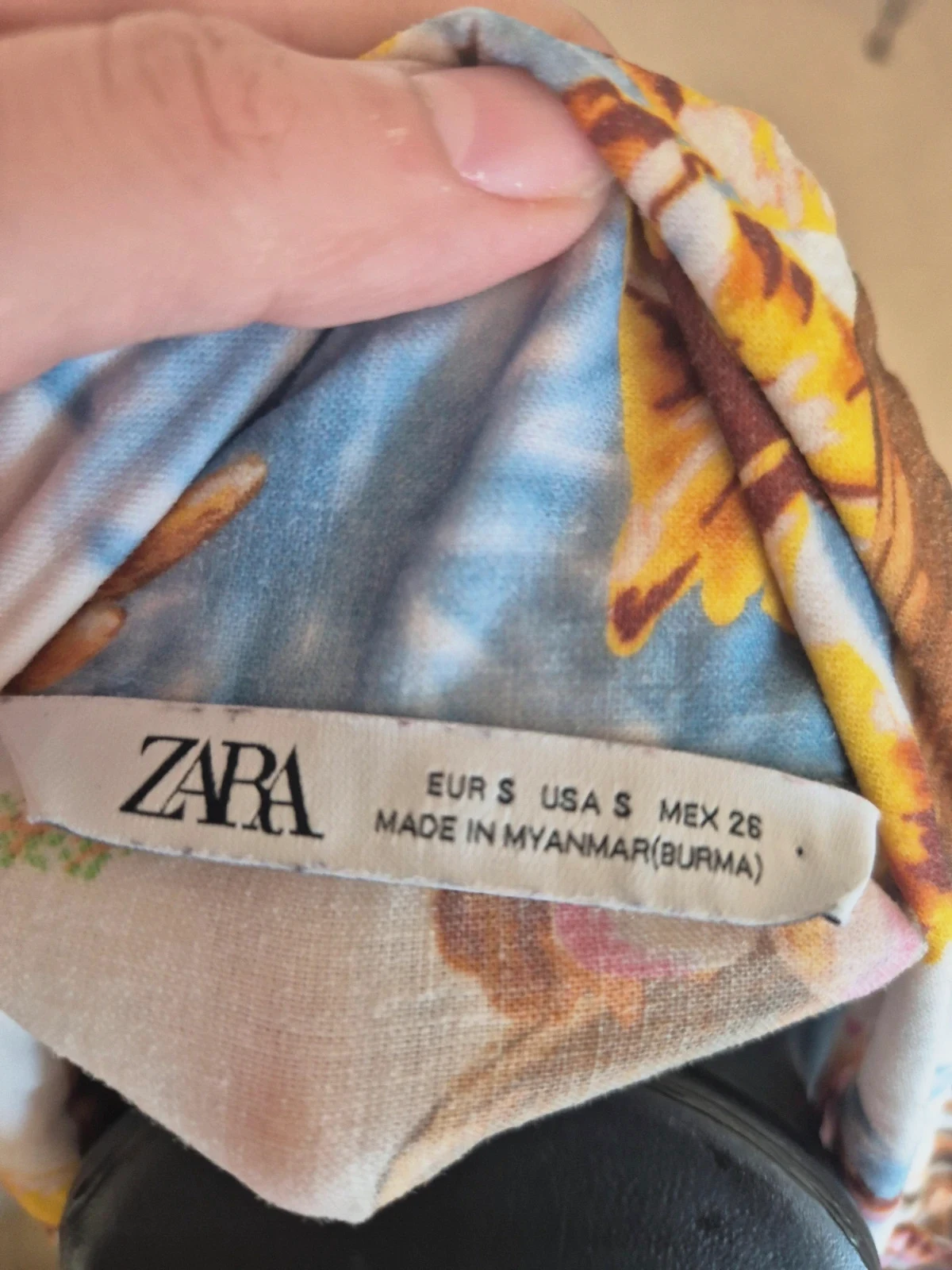 Chemise bleue à fleurs jaune - manches courtes - ZARA - Taille s