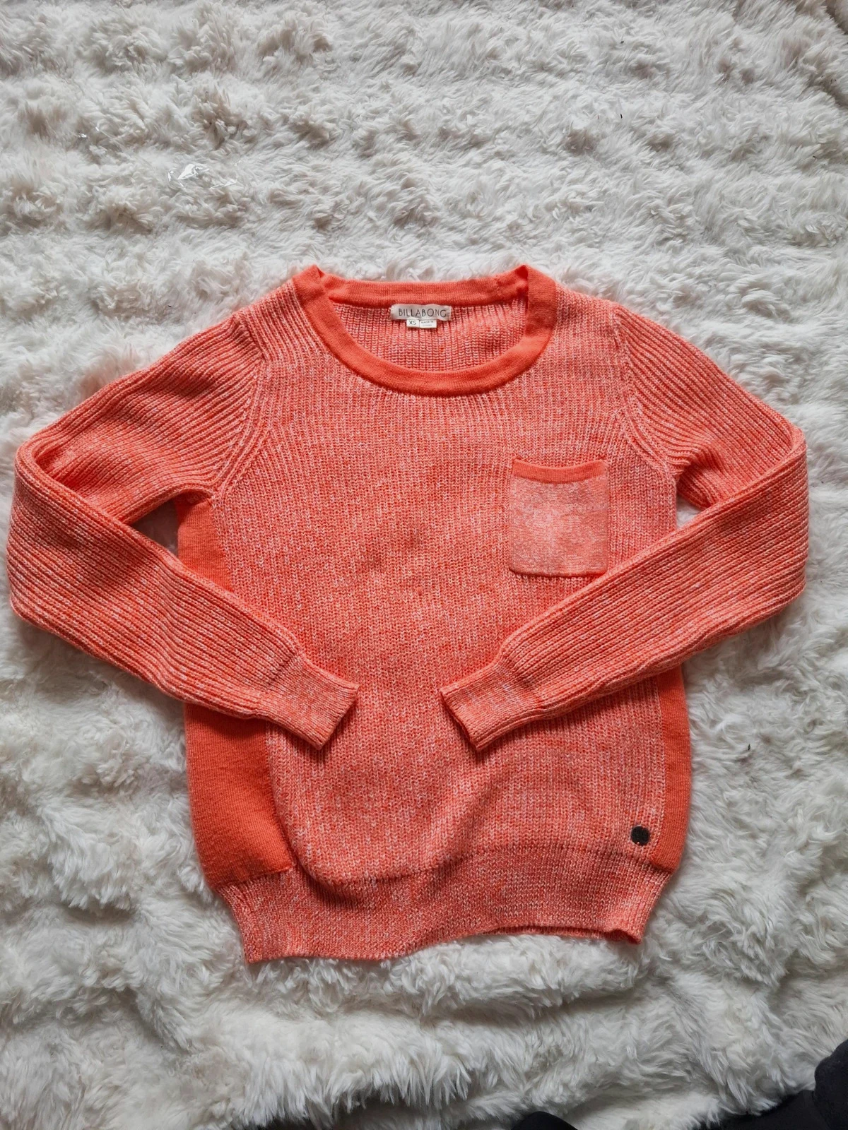 Pull en maille orange corail chiné col rond poche poitrine Billabong taille XS