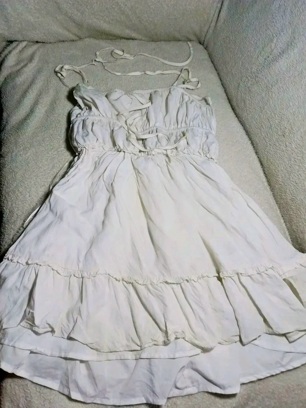 Robe blanche volantée bustier