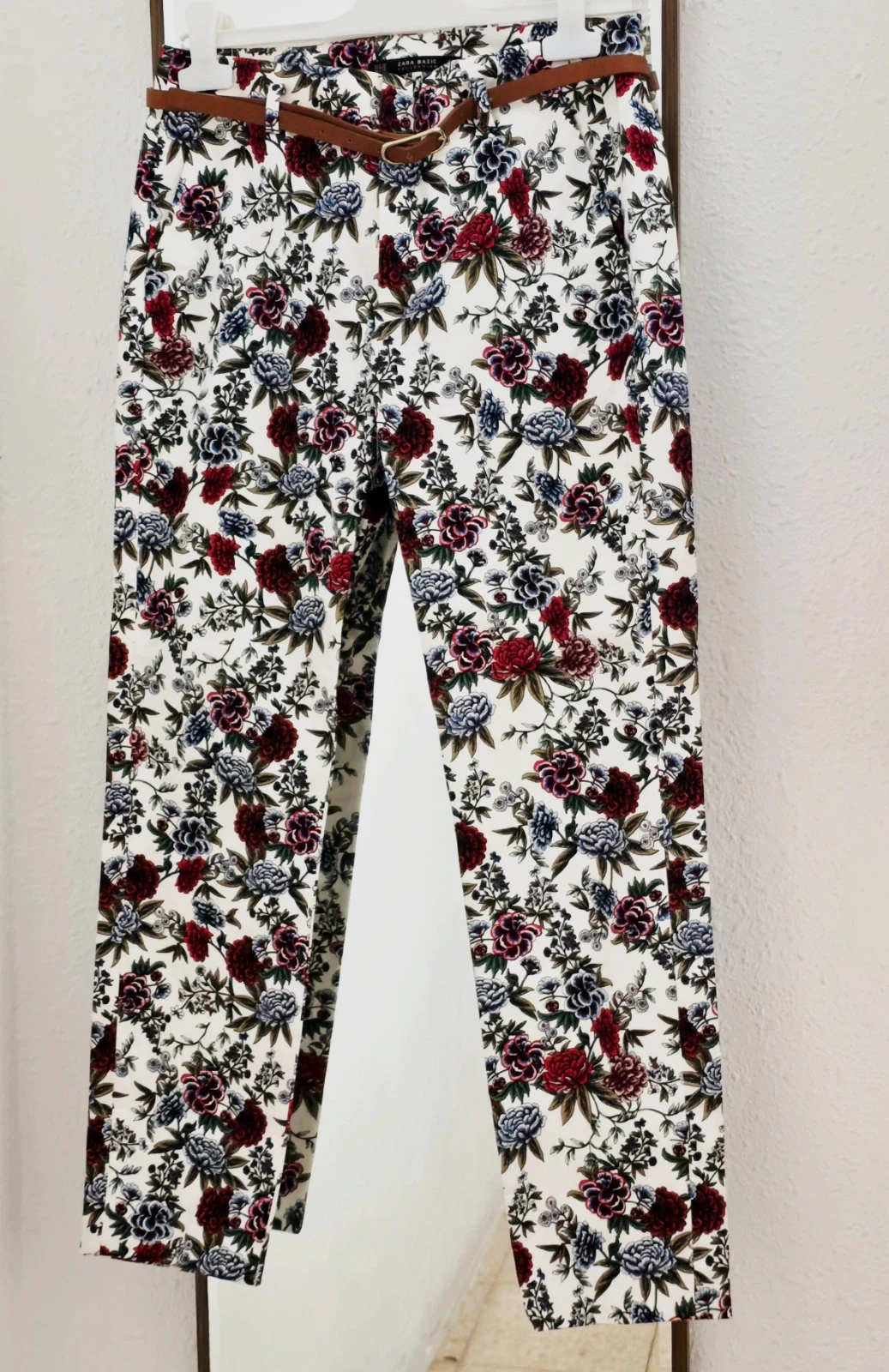 Zara pantalón estampado floral Talla S – Zara – taille S / 36 / 8