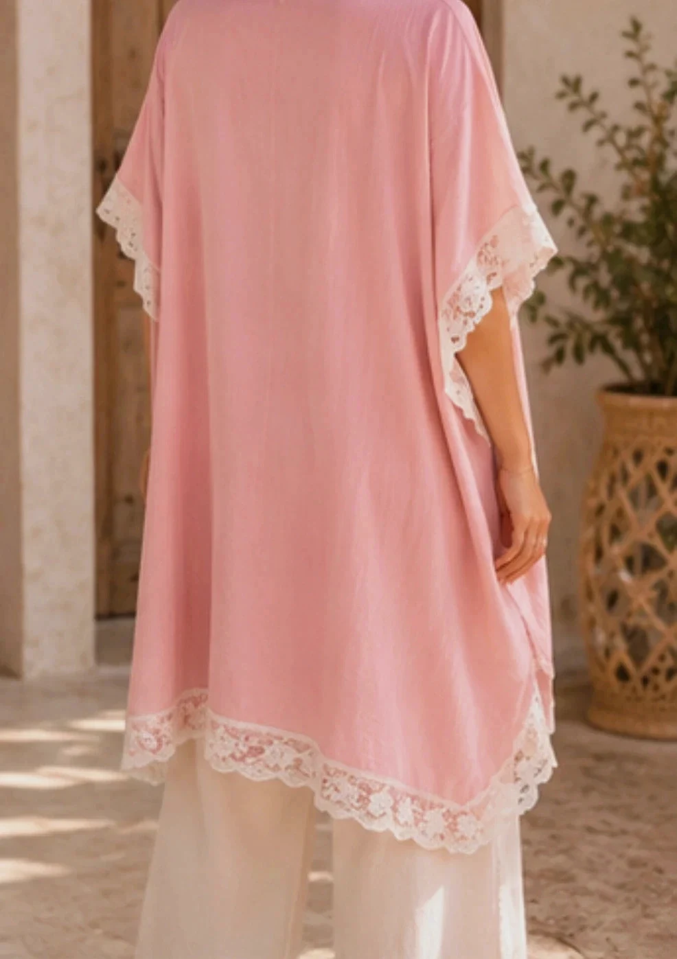 Tunique rose dentelle TU – Très bon état – Ample / Bohème / Été / Élégante – Tendance – taille Taille unique