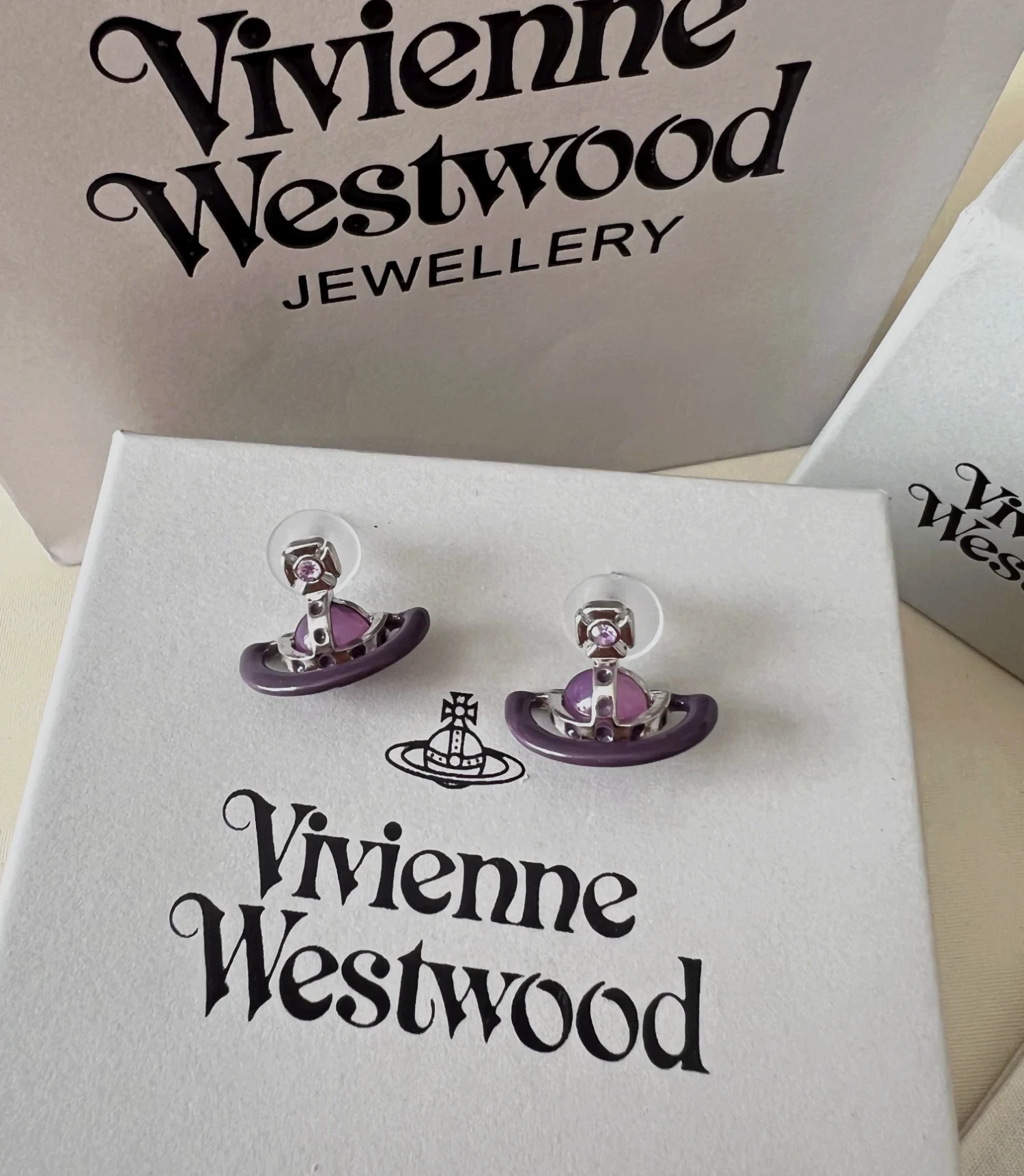 Boucles d'oreilles Vivienne Westwood Orb violettes