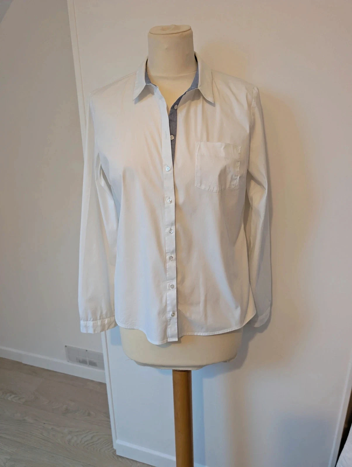 Chemisier blanc ceintré Taille 40 Marque Caroll