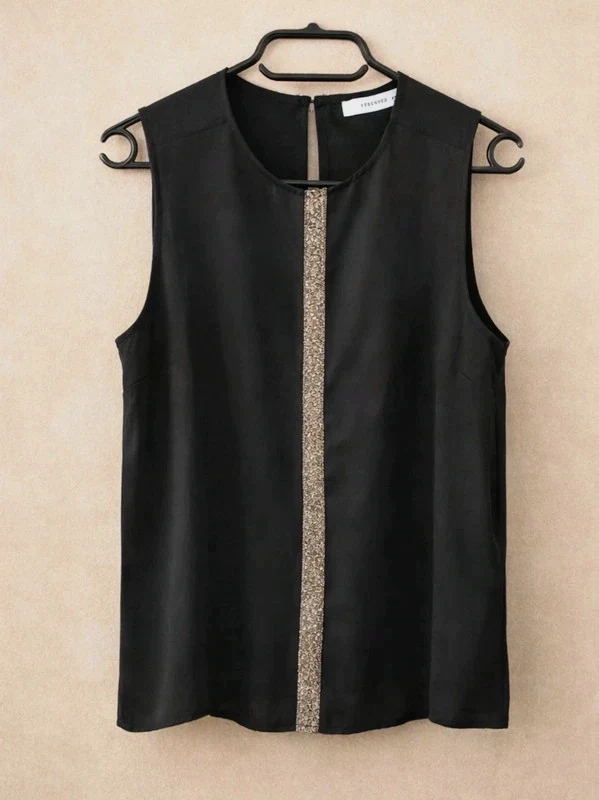 Top noir élégant Reserved taille 36 – détails perles