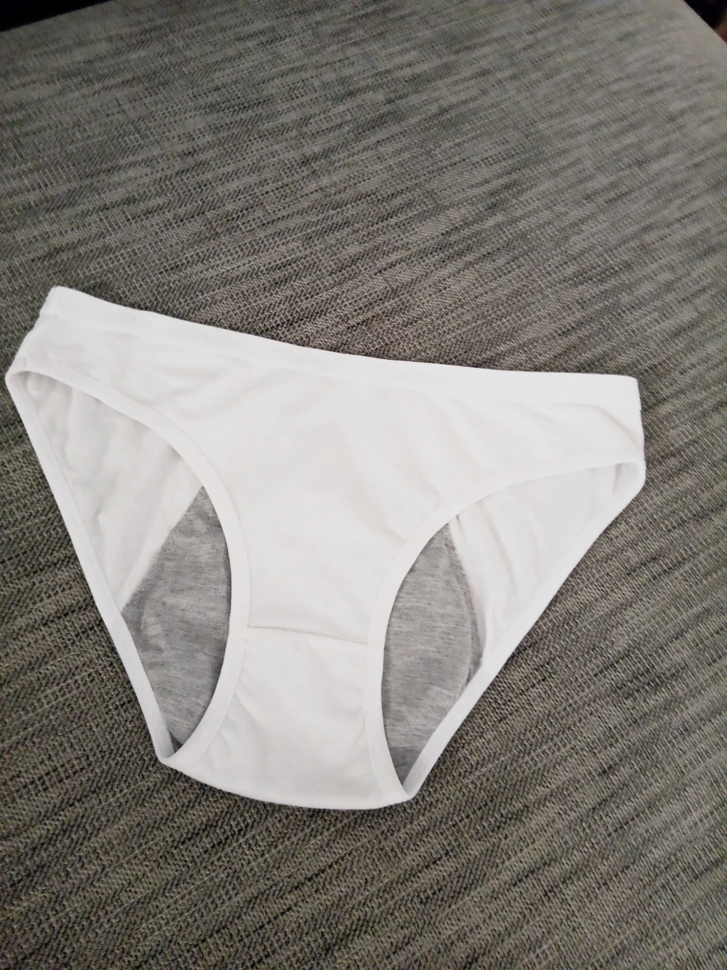 Bragas de color blanco talla mediana 