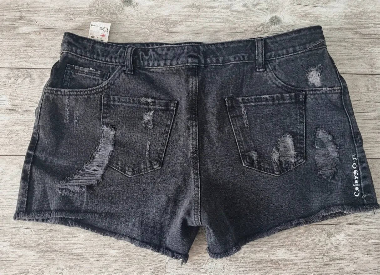 Shorts vaqueros negros desgastados - Talla 44 – Kiabi – taille XXL / 44 / 16 2