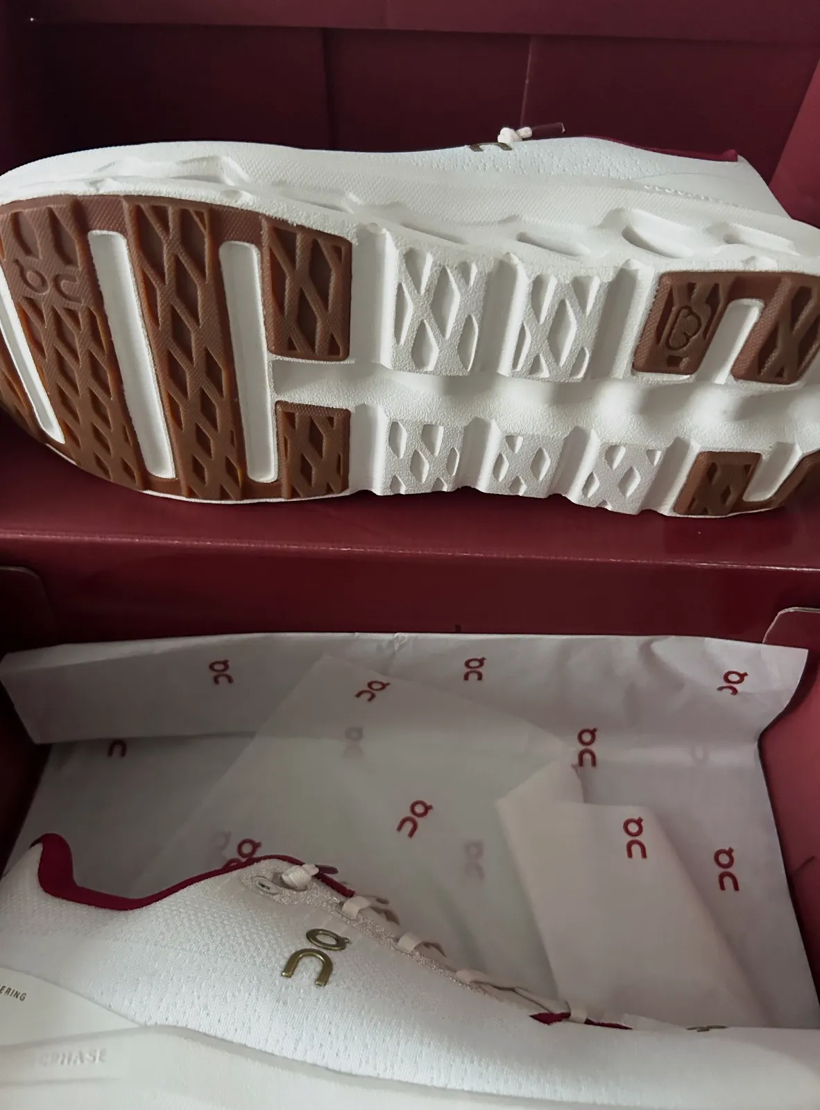 On cloud pearl ivory blanc rouge – On cloud – blanc/rouge – taille EU 43 5
