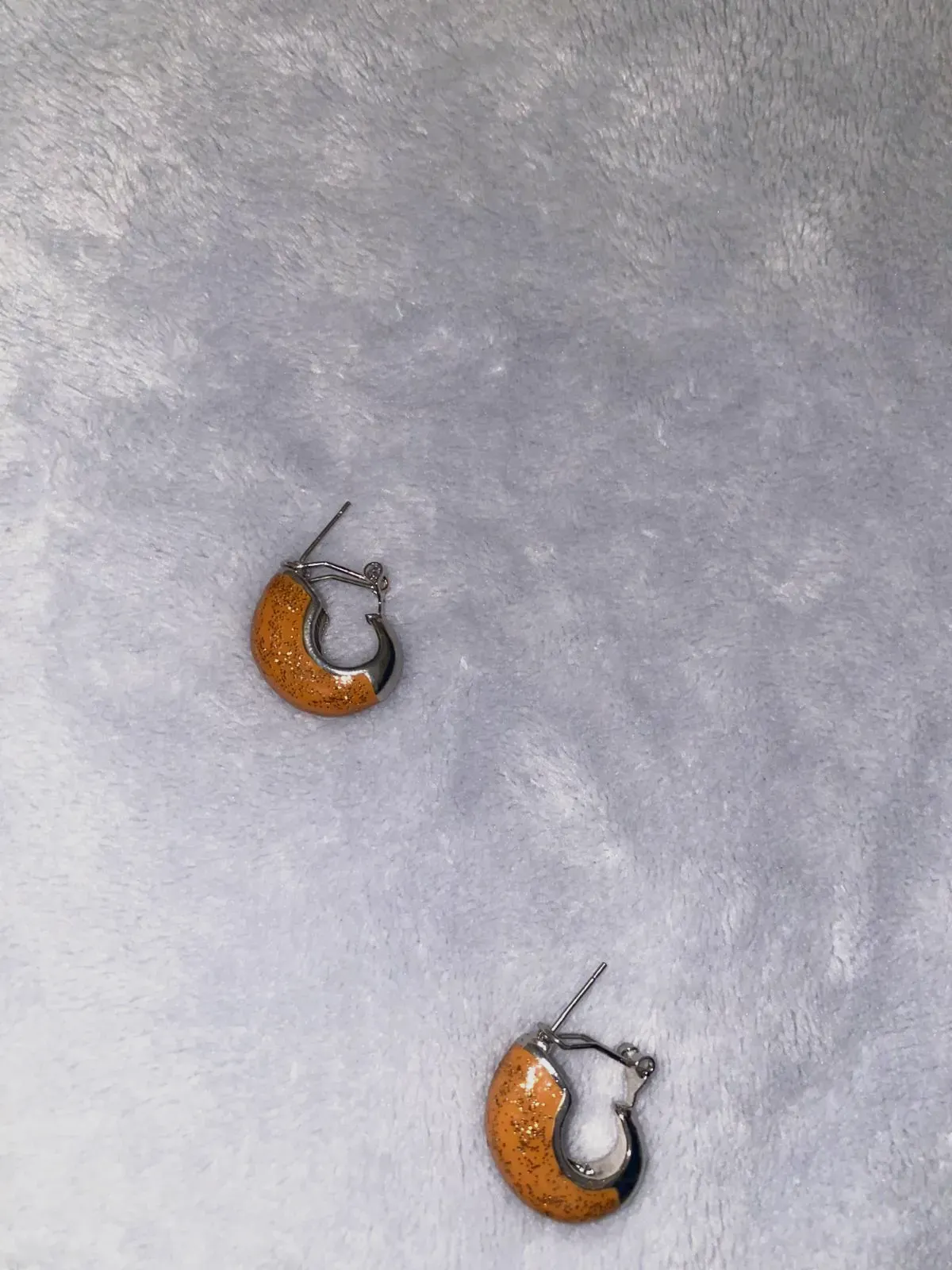 Oranje metallic oorbellen met glitters – geen merk – taille Taille unique 3