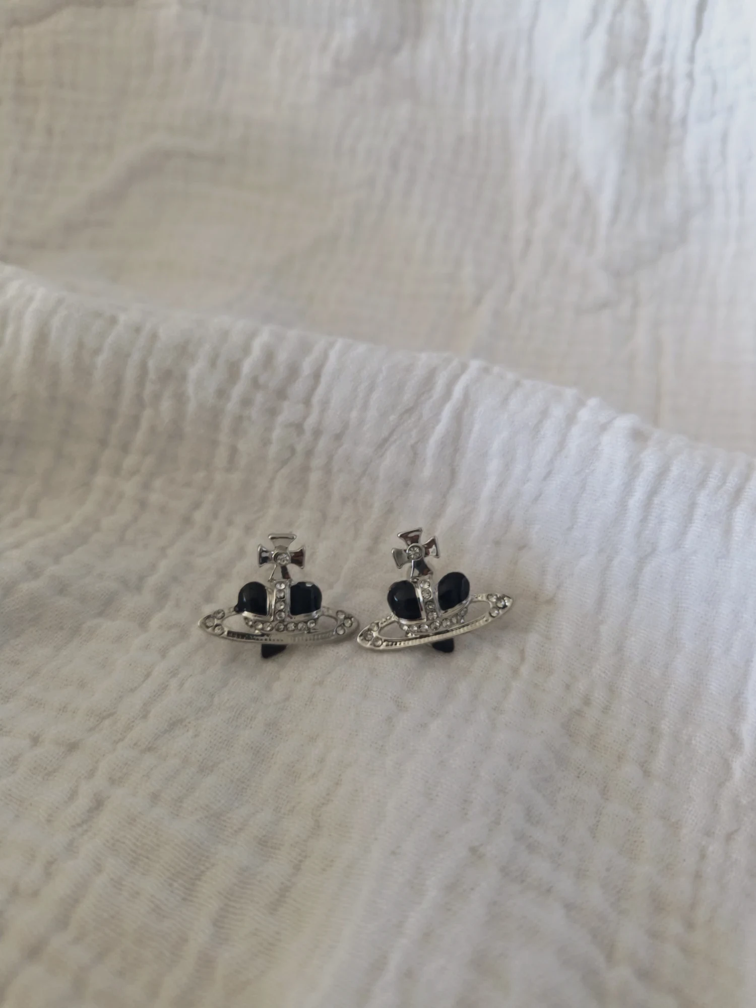 Boucles d'oreilles Vivienne Westwood neuve – Vivienne Westwood