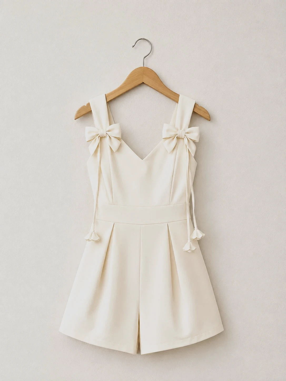 Combishort blanc avec nœuds aux épaules – Taille M