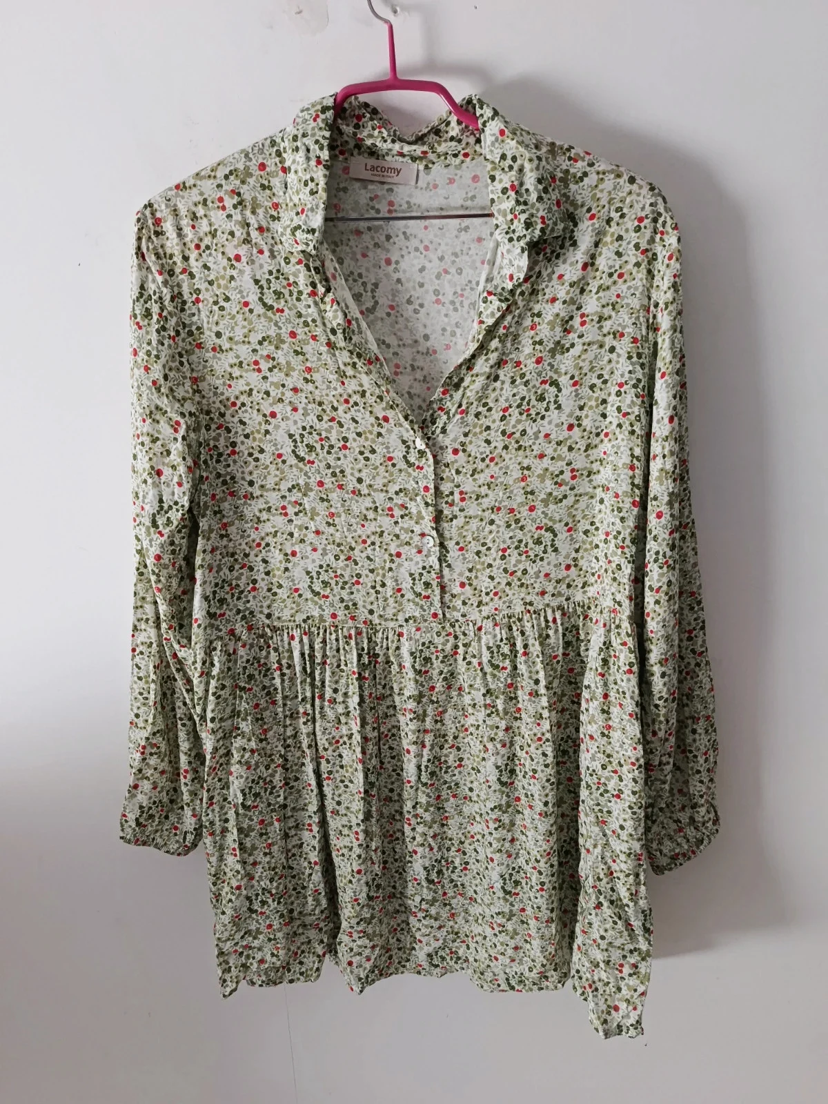 💛Je vends cette jolie robe lacomy à motifs fleuris💛