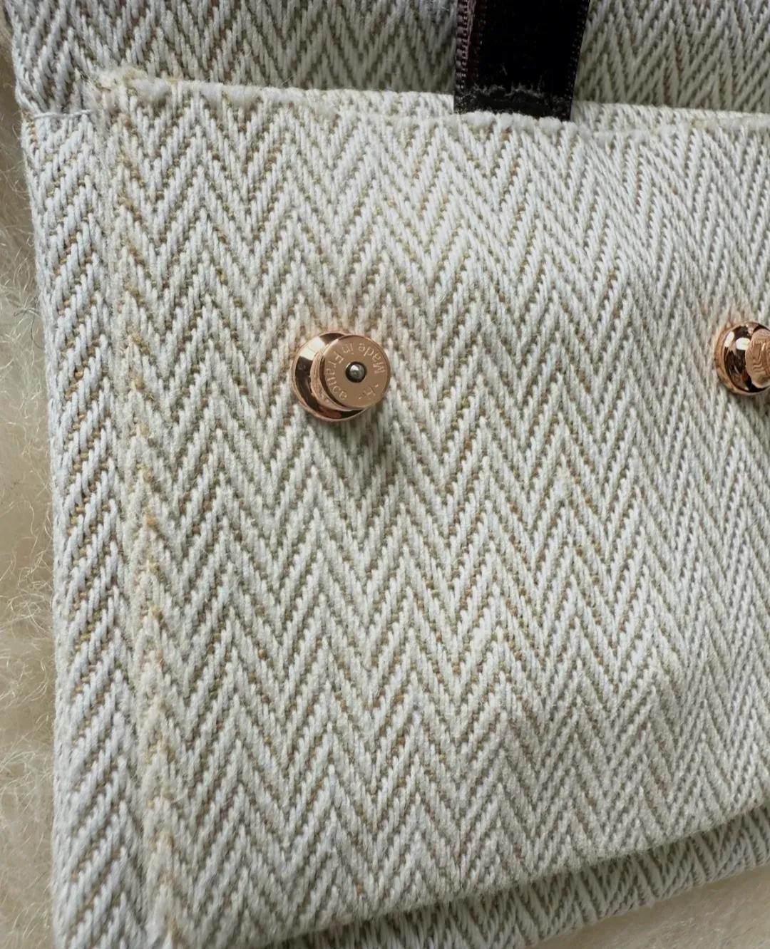 Boucles d'oreilles Hermès Mini Pop H doré et beige – Hermès – beige et doré – taille Taille unique 7