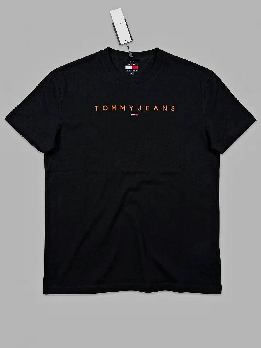 T-shirt Tommy Jeans noir avec logo brodé