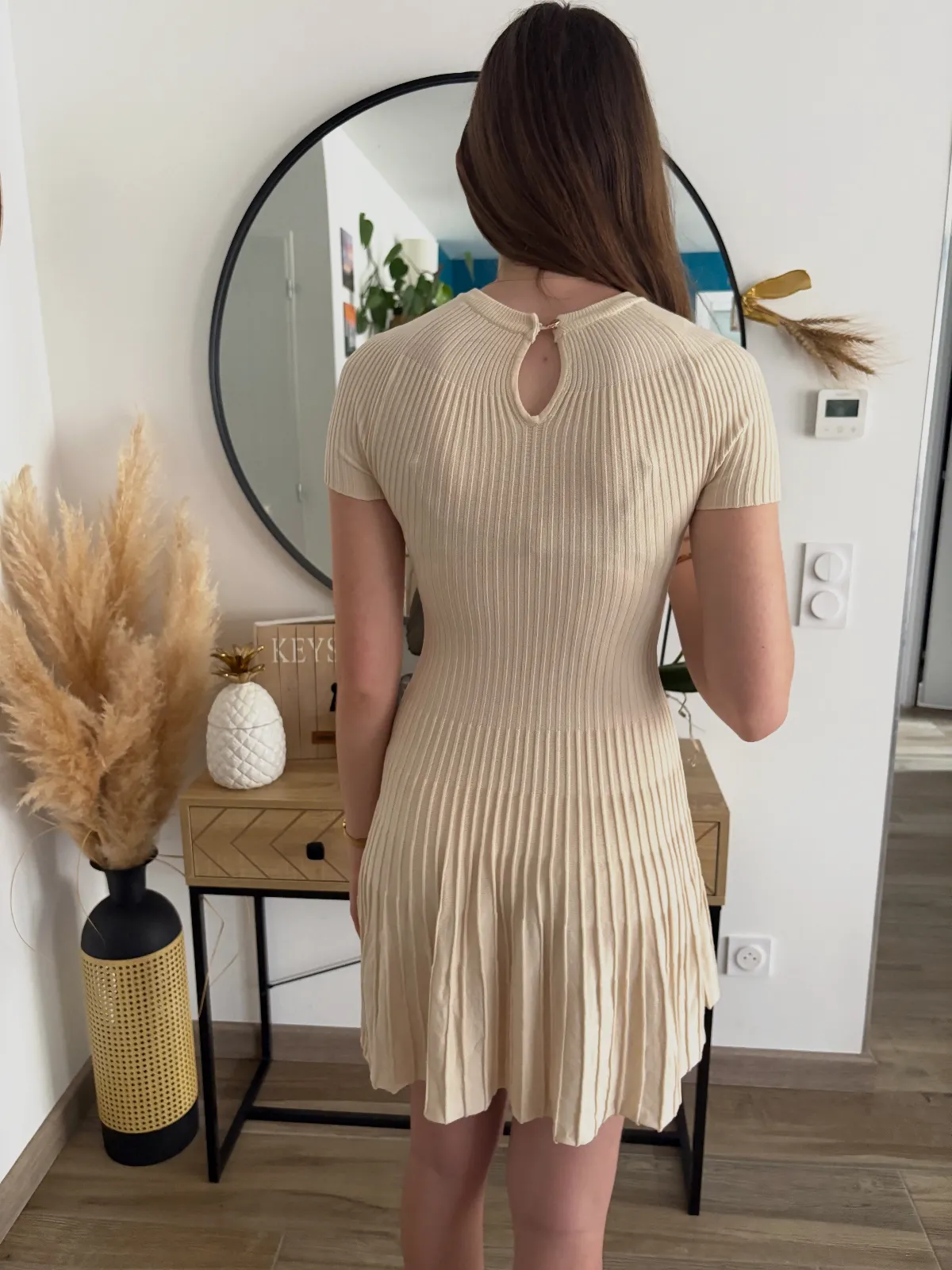 Robe côtelée beige – Manches courtes, coupe évasée ✨ – Shein – taille S 3